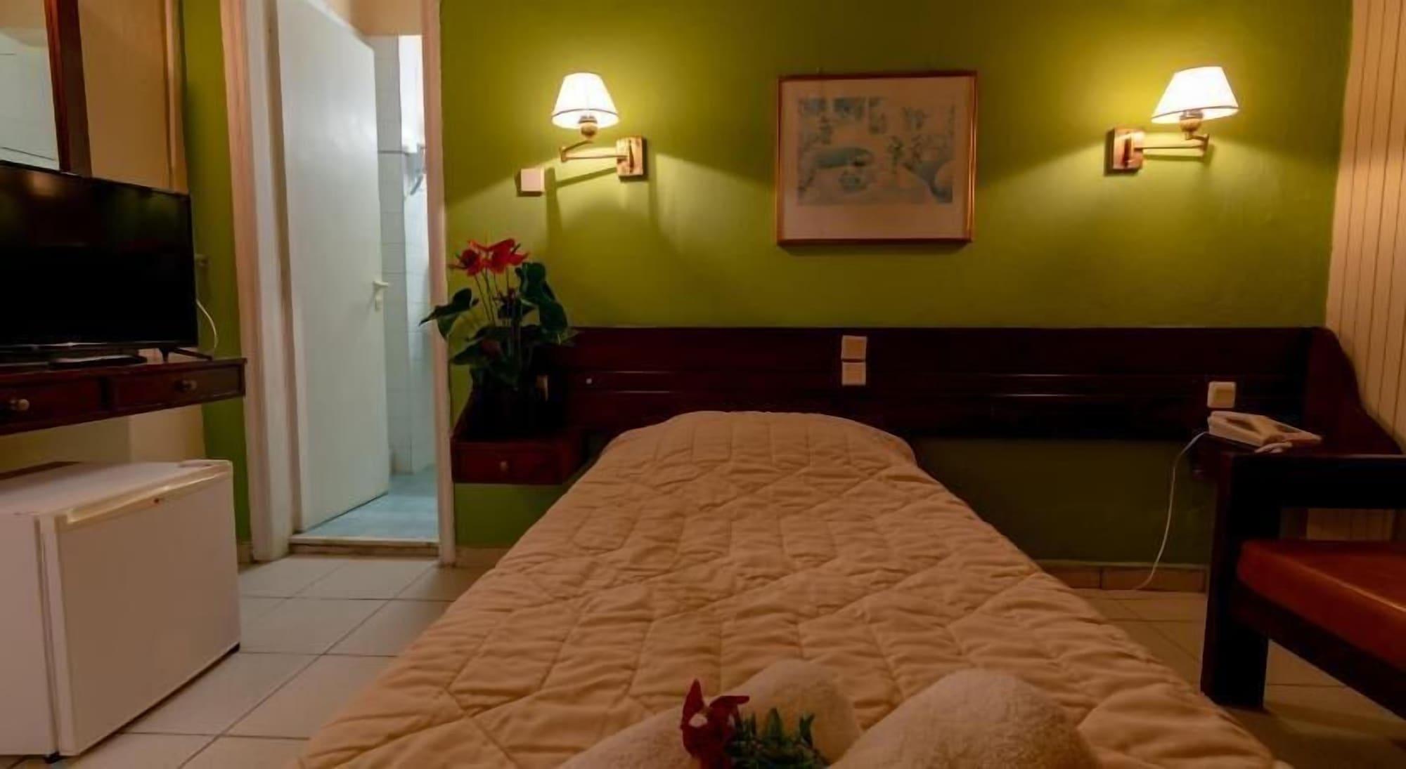 Aegli Hotel Pérama Kültér fotó