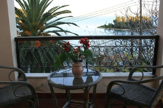 Aegli Hotel Pérama Szoba fotó
